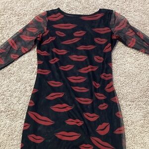 Black and Red Mesh Lip Print Dress